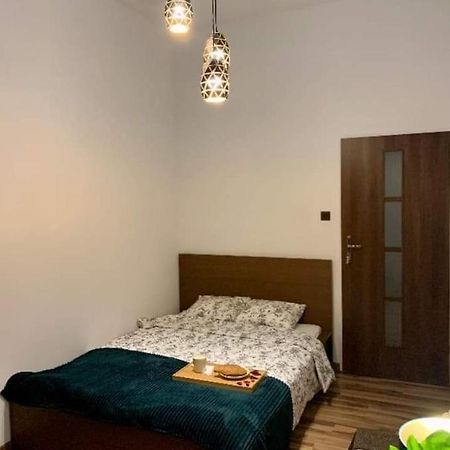 First Station 26-10 Apartment คราคูฟ ภายนอก รูปภาพ