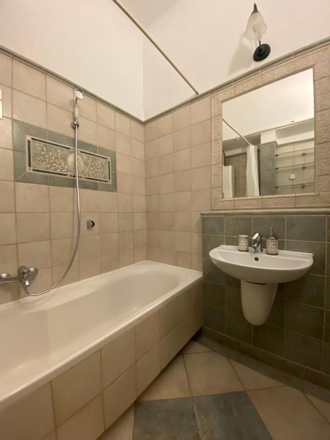 First Station 26-10 Apartment คราคูฟ ภายนอก รูปภาพ